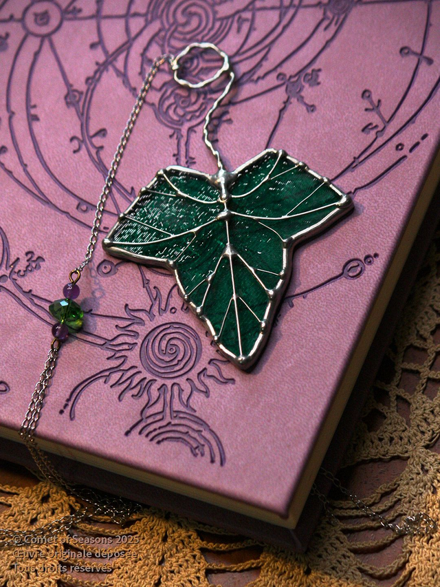 Petite feuille de lierre enchanté