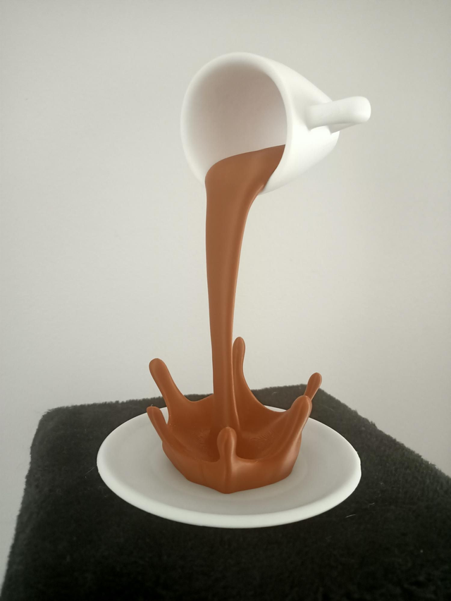Tasse suspendu 