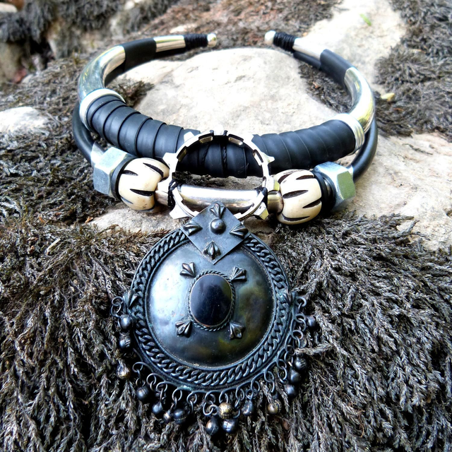 Collier torque * ZoūLoū *