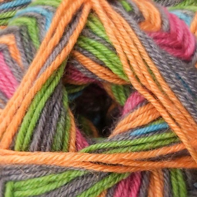 Funny Feetz 4 Ply Sock Yarn with Bamboo FZB19