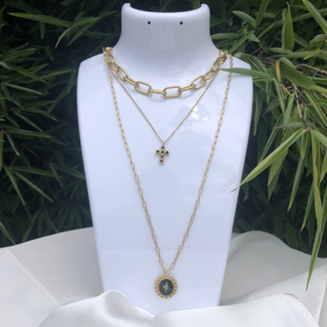 Sabrina* collier triple chaine