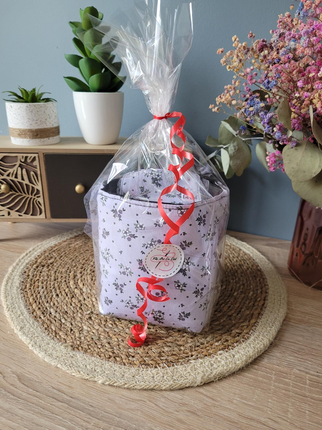Panière + lingettes Fleurs parme