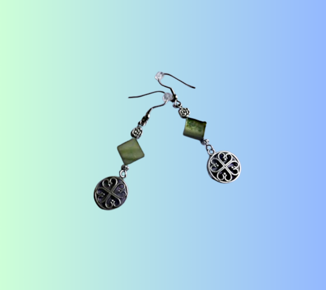 A Boucles d'Oreille Cœurs celtiques Vert