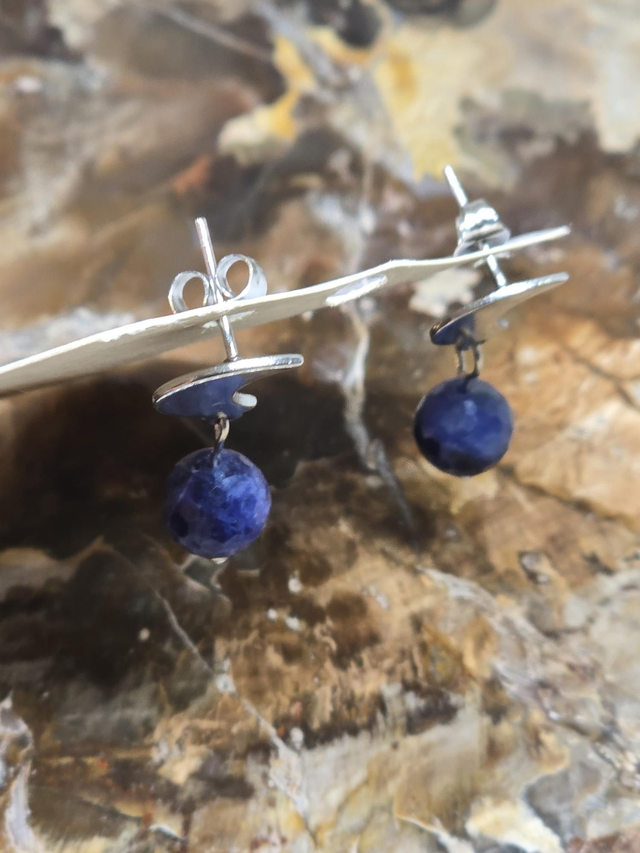 Boucles d'oreilles Sodalite à facettes
