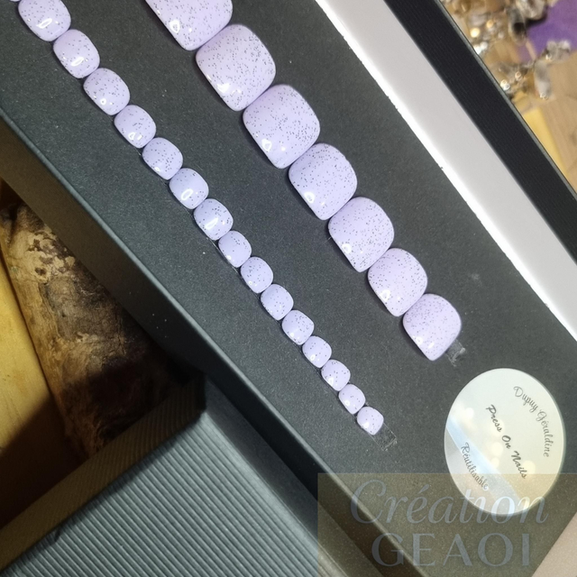 Berry MACARON LITTLE pieds créer sur commande délai de 7jours ouvrable 