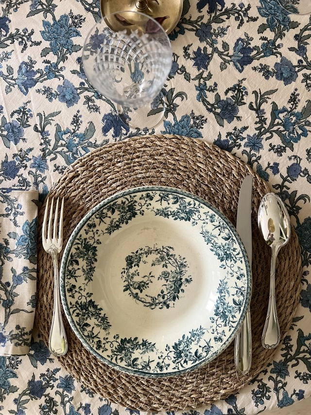 BOUQUETS DE ROSES - Suite de 4 assiettes Creuses signées Gien - Terre de Fer