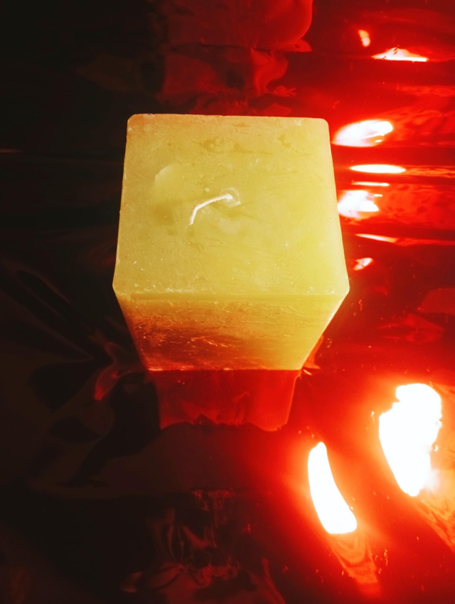 Candela Artigianale Aroma Pistacchio e Caramello 