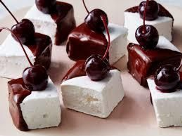 Marshmallow & Californian Cherry 