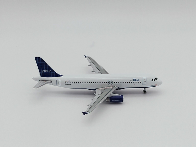 JetBlue Airways A320 (N534JB) &quot;Bada Bing Bada Blue&quot;, 1:400