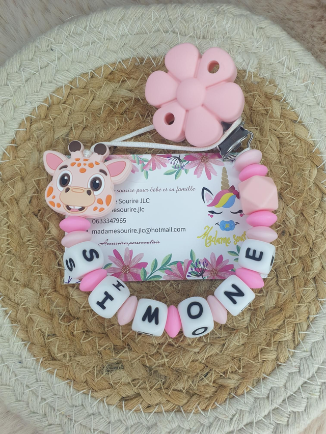 Attache tétine Girafe