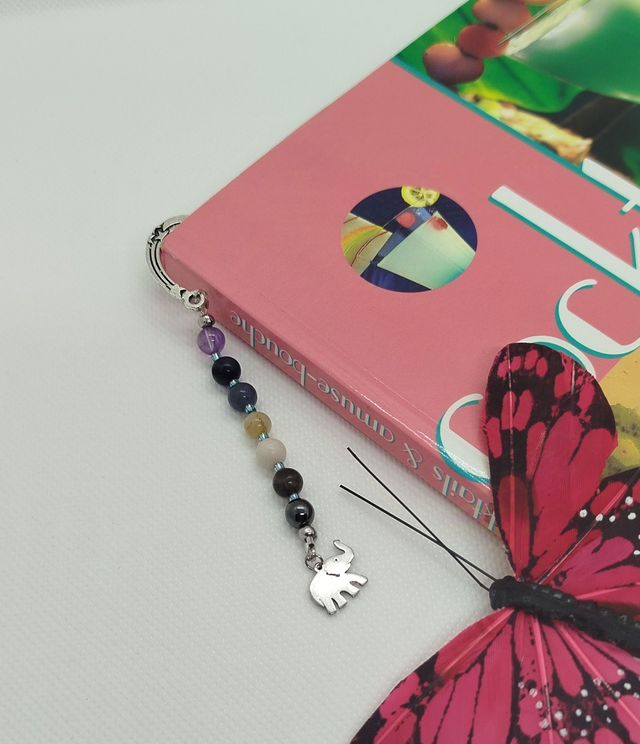 Marque-pages de 12 cm en acier inoxydable et pierres naturelles &quot;7 chakras&quot;.