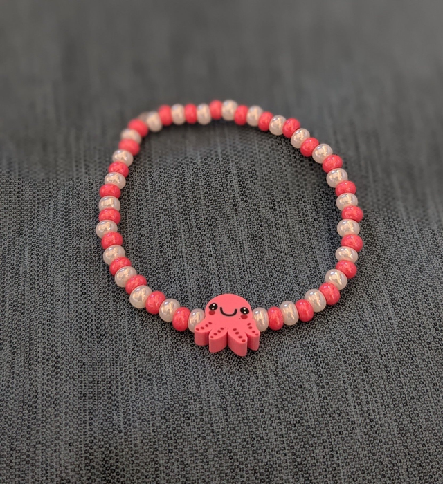 06-Bracelet perles motif enfant