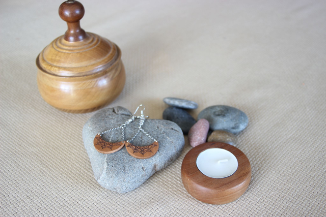 Boucles d&#039;oreilles bois