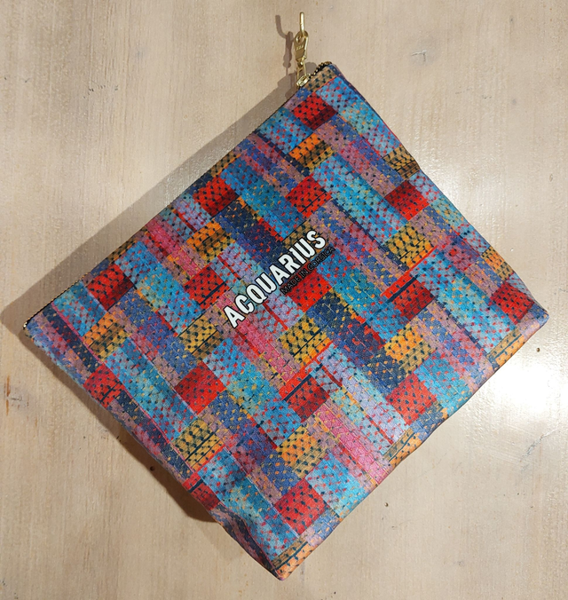 Madras Bleu. Pochette et trousse en velours.