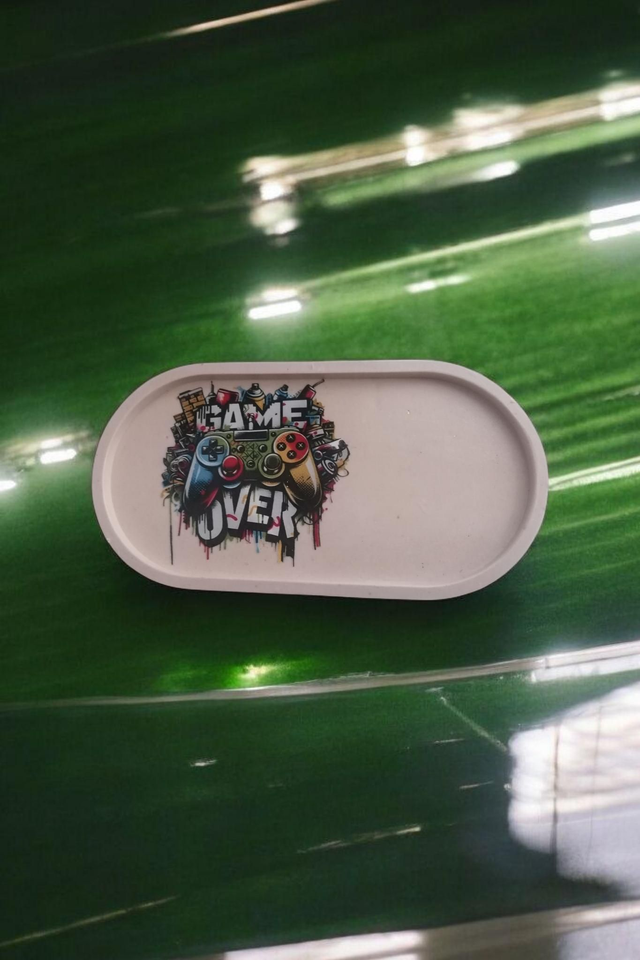 Petit plateau décoratif avec stickers game over jeux vidéos 