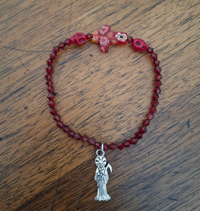 Bracelet Santa Muerte rouge croix chrétienne milfiori