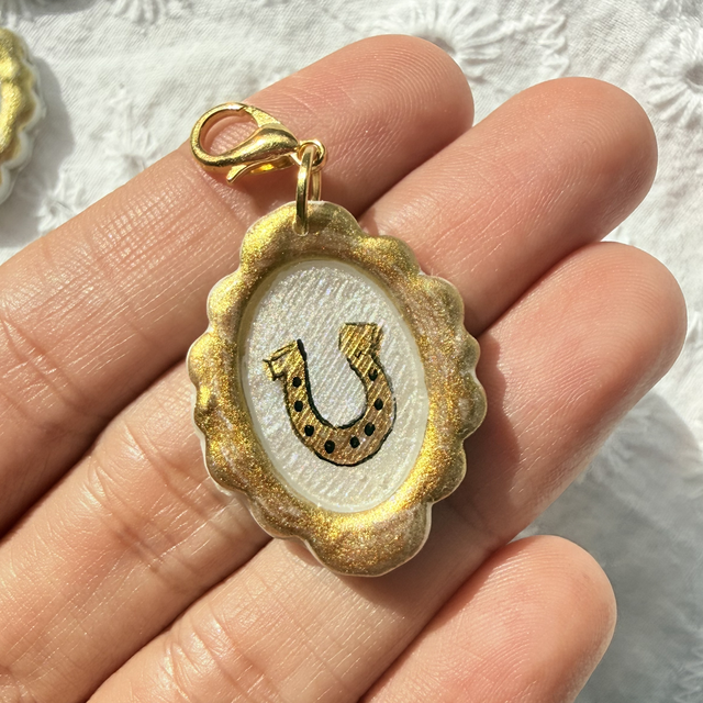 Lucky Horseshoe Charm – Hand Painted Gold Frame Good Luck Trinket