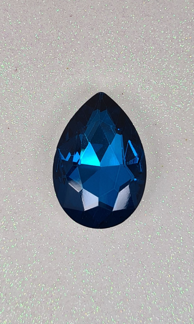 Fancy Drop, Blue Zirkon, 30x40mm