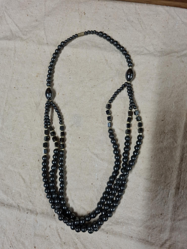 Collier perle style Hématite