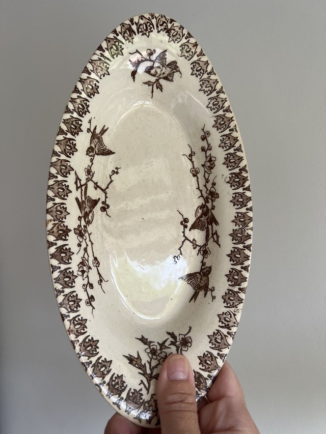 LYONNAIS - Ravier aux oiseaux de la manufacture de Choisy le Roi - Terre de Fer