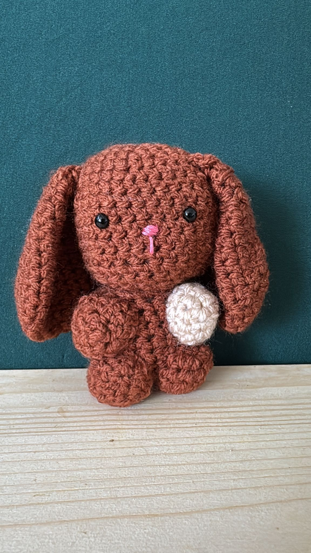 Small Woven Rabbit - Design 6