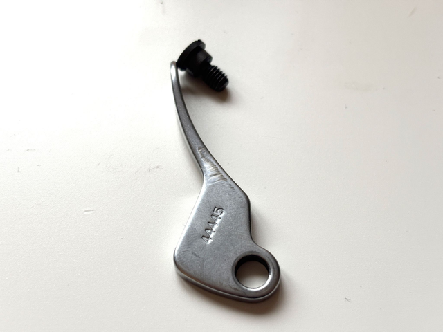Levier pied presseur machine à coudre Singer