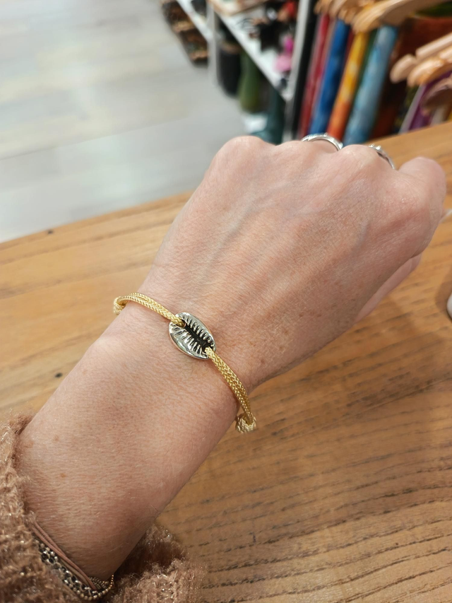 Bracelet forme coquillage