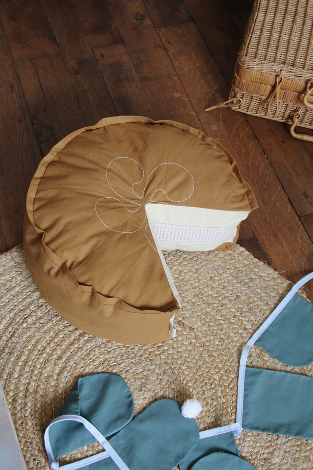 Coussin GÂTEAU BASQUE XXL