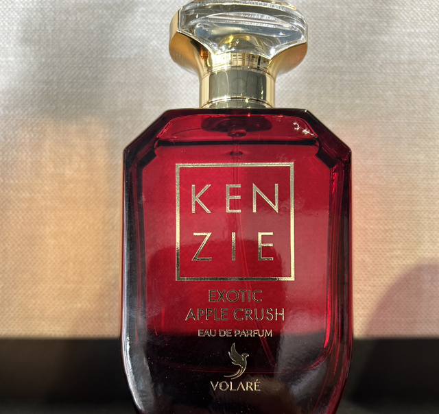 Kenzi exotic Apple crush
