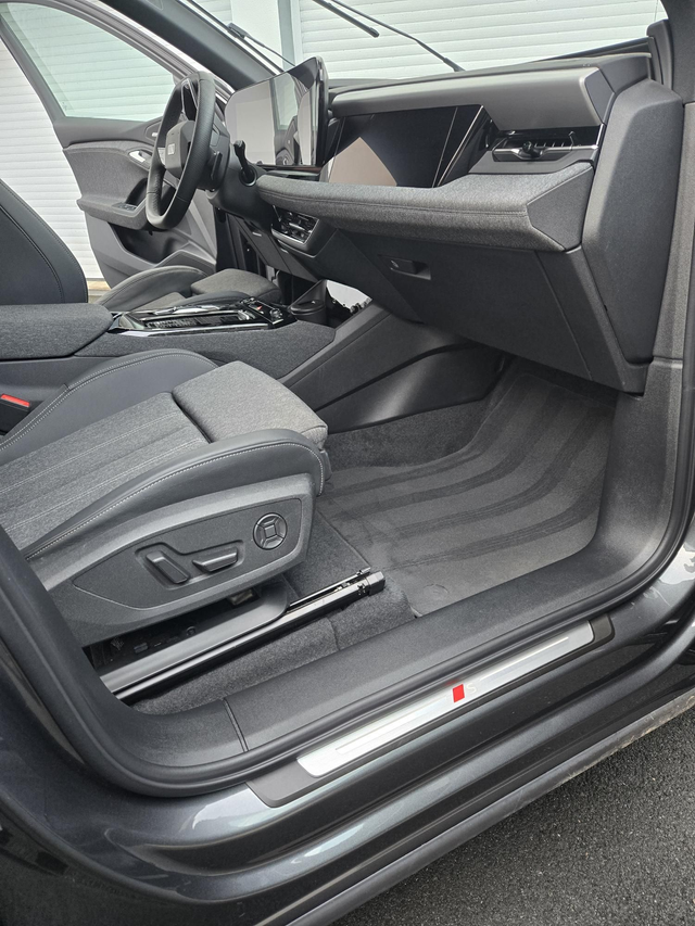 Nettoyage intérieur SUV/ break/ 4X4/ familiale