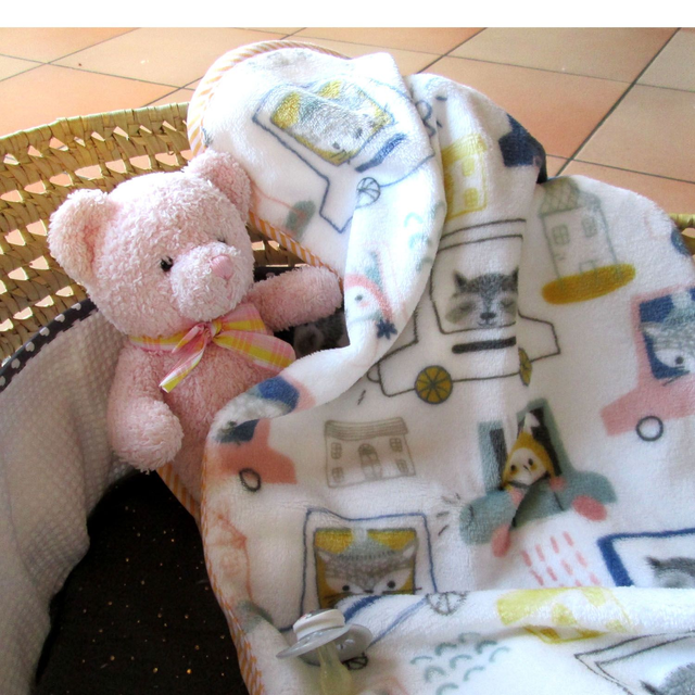 Couverture doudou animaux en auto