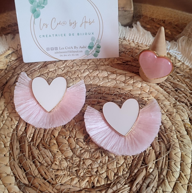 BO BOHEME COEUR BLANC/ POMPONS ROSE POUDRE 0000677