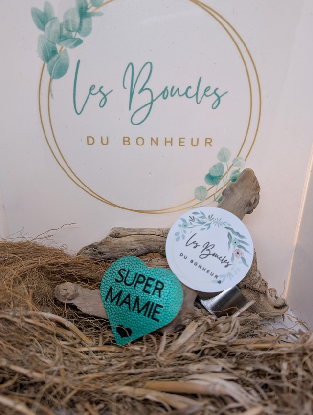 Broche personnalisée Super Mamie br055