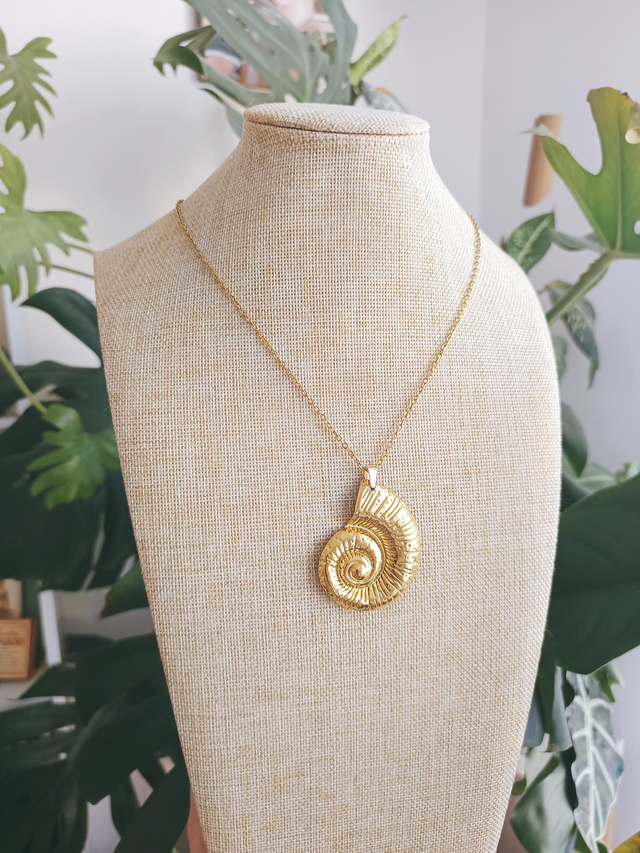 COLLIER - MOONLIGHT SHELL