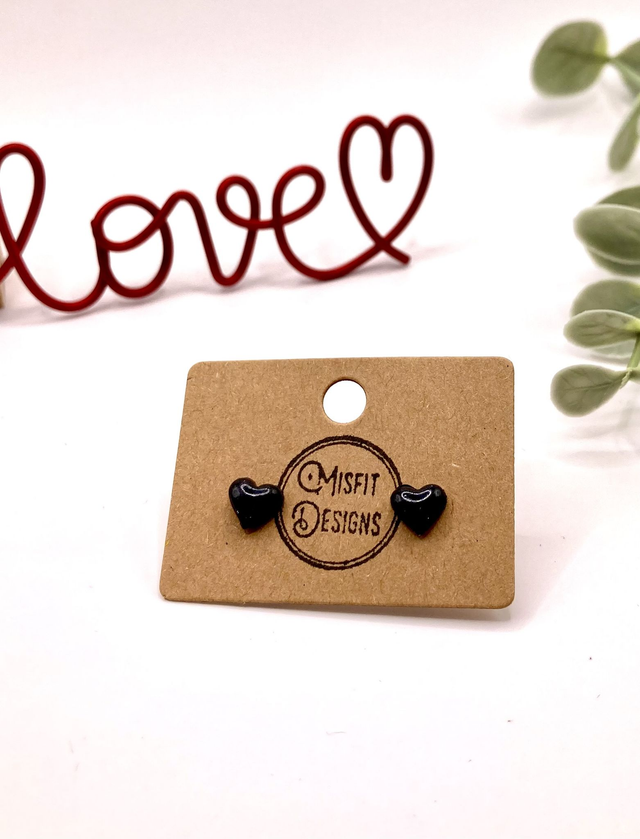 Small heart stud