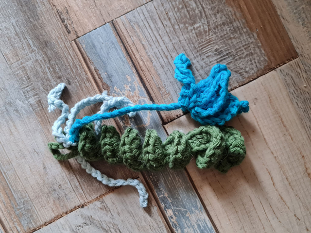 Jouet à suspendre pour chat ou petit chien – Jouet textile fait main &amp; naturel