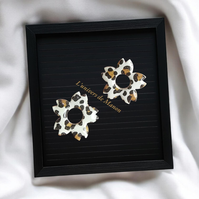 Boucle d'oreille Fleur pampille , pour créole en Acier Inoxydable pour Femme et Enfant Pampilles interchangeables Zélie léopard