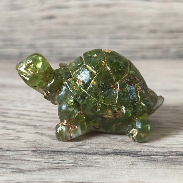 Orgonite petite tortue péridot 