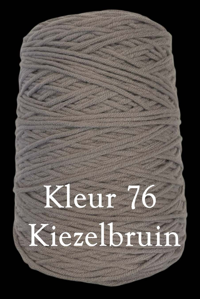 Tufting Yarns 400 gram 8 draads dik