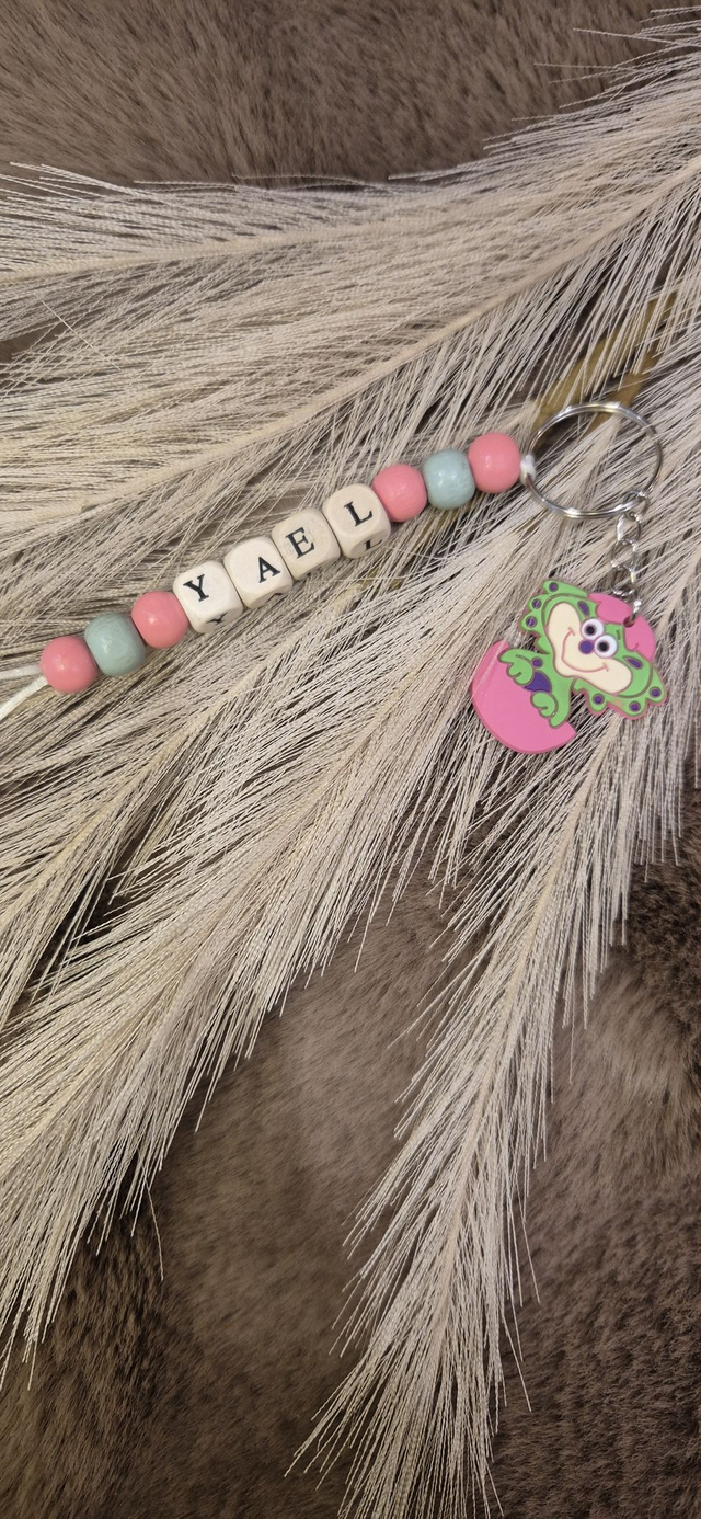 Porte-clé &quot;thème bébé dino&quot;