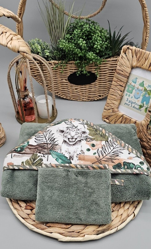 Ensemble cape de bain et gant de toilette 