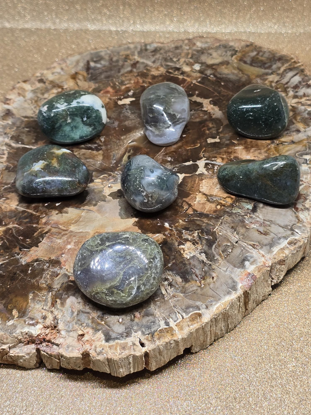 Agate mousse en pierre roulée 