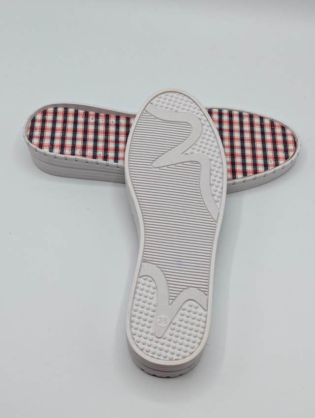 Semelles unisex pour chaussures crochetées – confort & stabilité