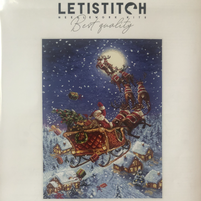 Reindeers on their way by Letitstitch 