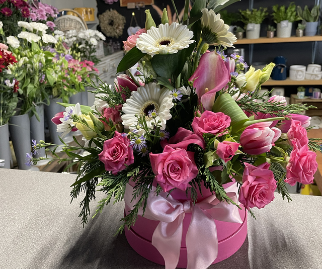 Large fresh flower hat box 