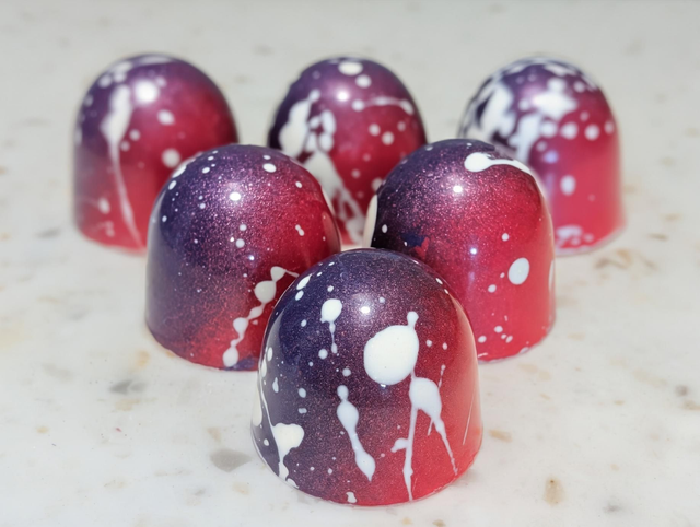 Biscoff filled white chocolates, box of 6