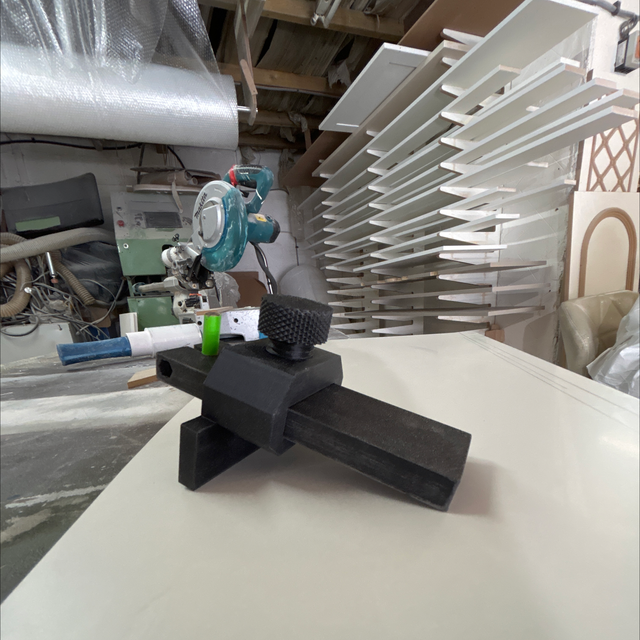 Carpentry Straight-Line Maker