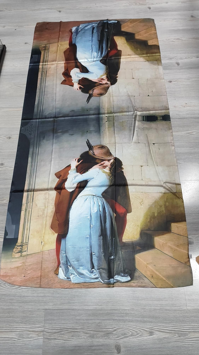 Stola Il Bacio di Francesco Hayez in seta