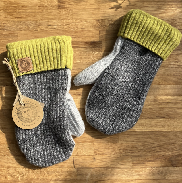 Grey &amp; Yellow Mittens
