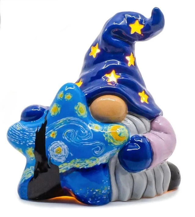 Gnome with star lantern 